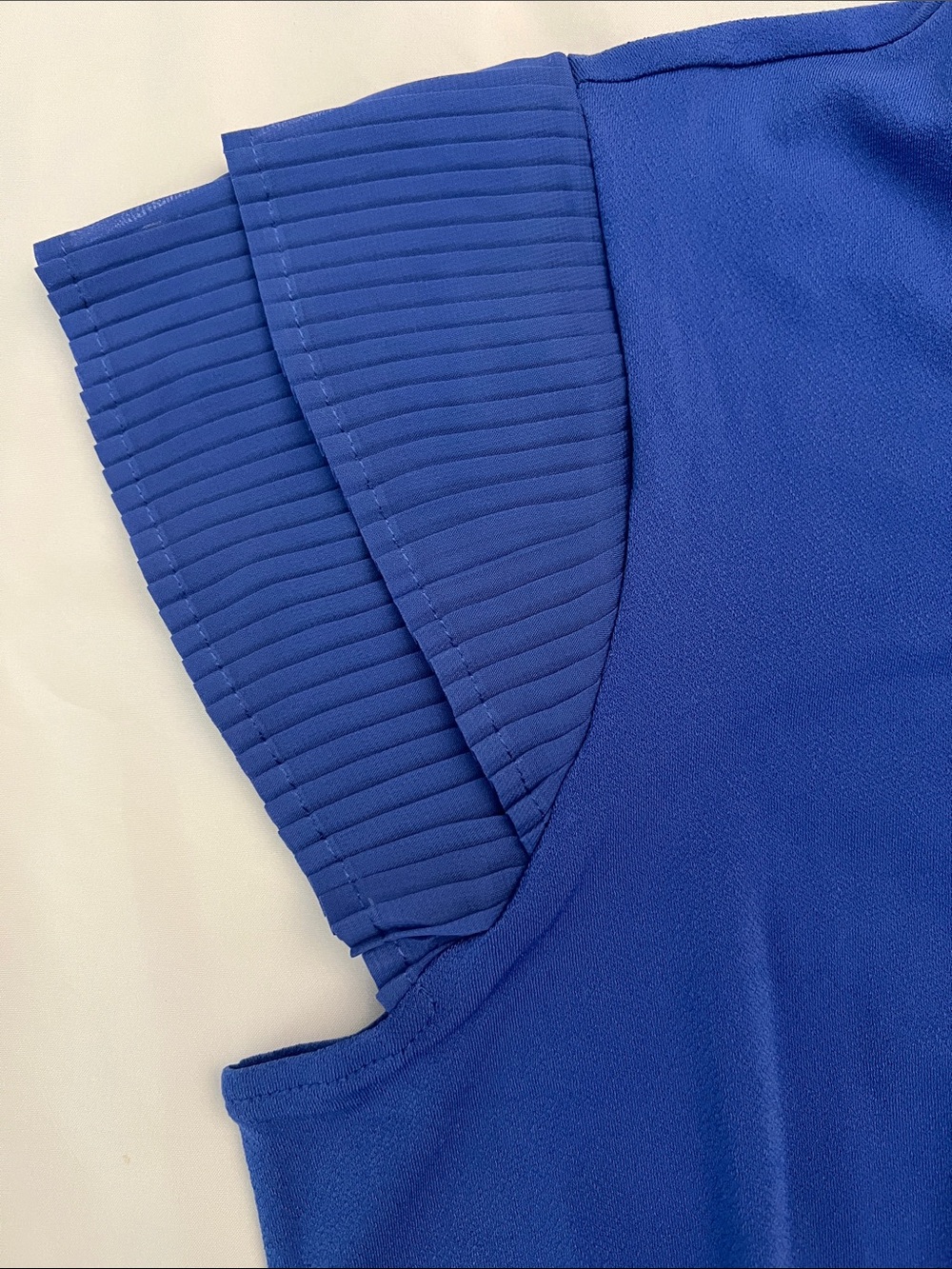 Adrianna Papell Amparo Blue V-Neck Pleated Flutter Sleeve Top Size M NWT - Picture 10 of 10